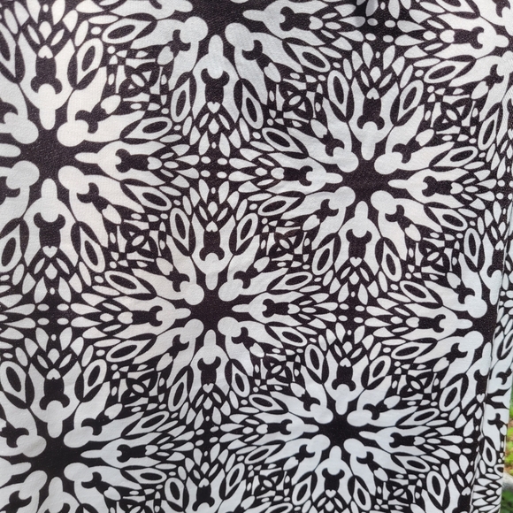 [EUC] VTG Hypnotized Brown & Cream Geometric Pattern Midi Skirt, Pull-on, Medium - Picture 7 of 11